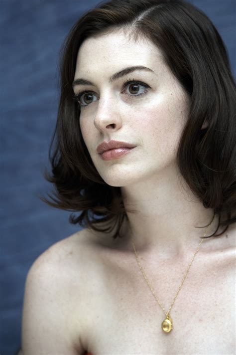 Anne Hathaway Nude Uncensored Photos